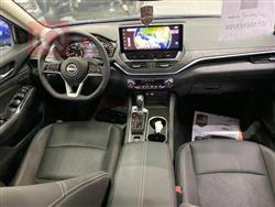 نيسان ألتيما